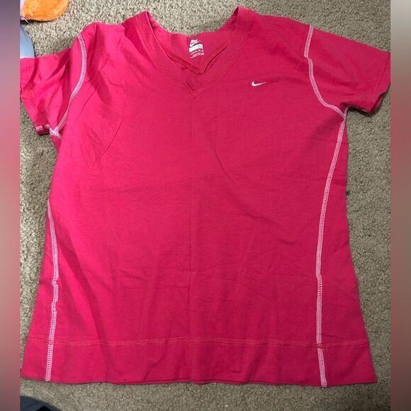 Nike Tshirt  - Picture 1 of 2
